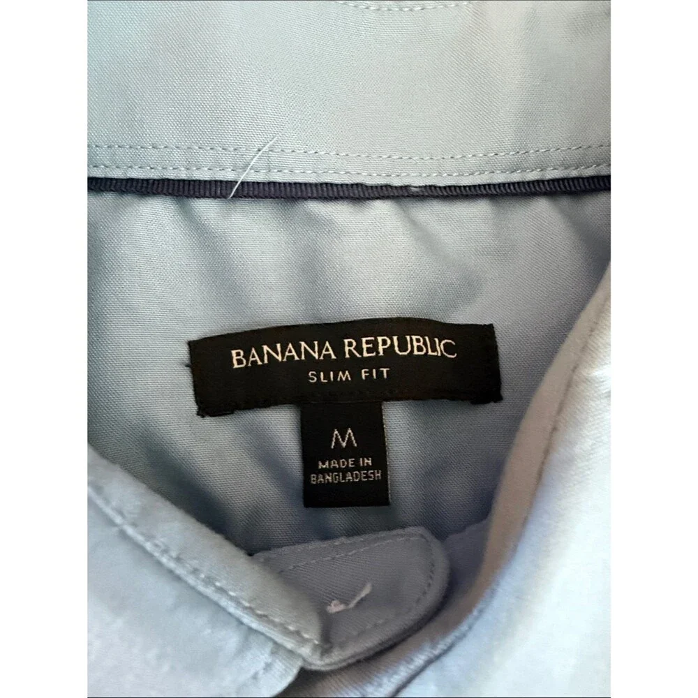 Banana Republic Men's Light Blue Slim-Fit Button-Up Shirt